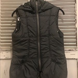 Hurley houndstooth print puffer hooded vest